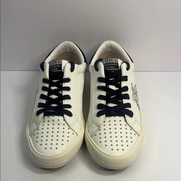 Vintage Havana White and Black Athletic Shoes - Picture 8 of 11